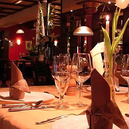 Hotel Restaurant Krone 3*